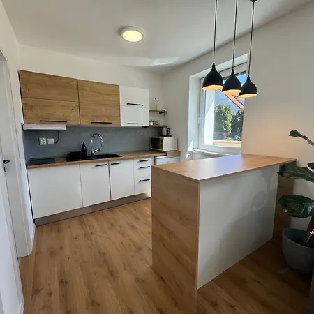 Zamarovce Apartmán *